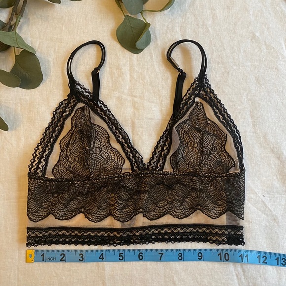 NWOT Victoria’s Secret Bralette - Picture 2 of 11